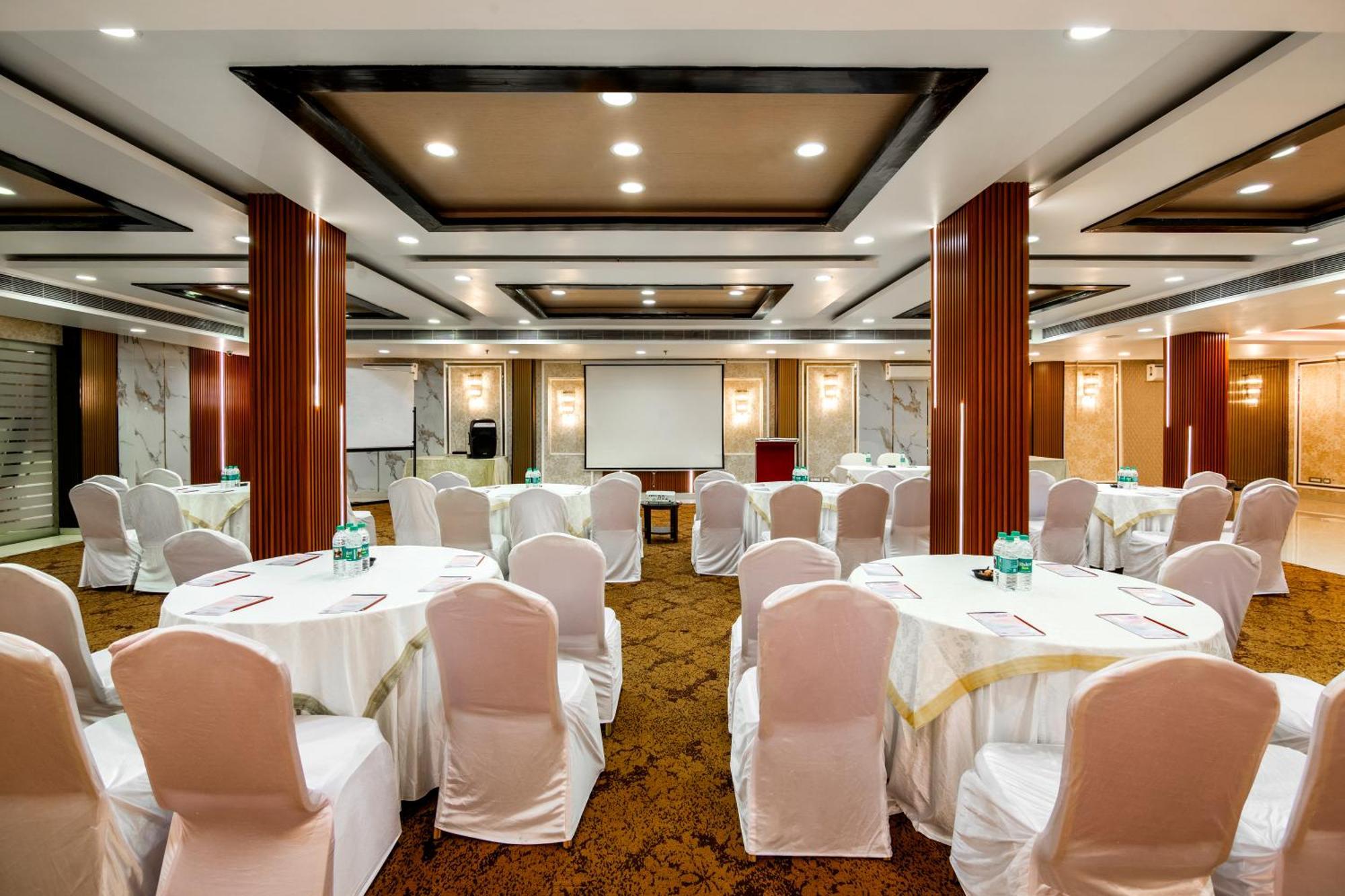 The Grand Orion - Kailash Colony Nova Deli Exterior foto