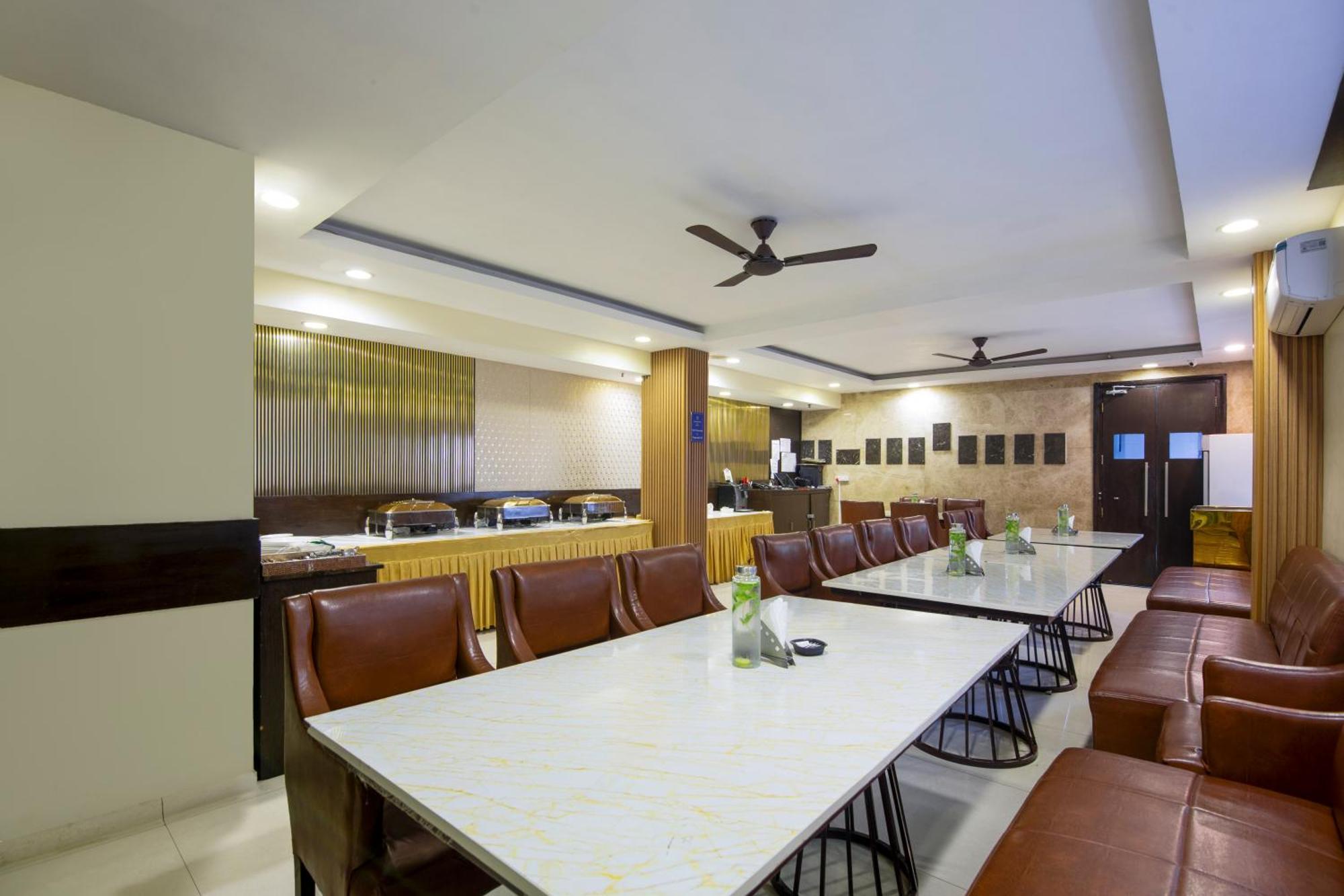 The Grand Orion - Kailash Colony Nova Deli Exterior foto